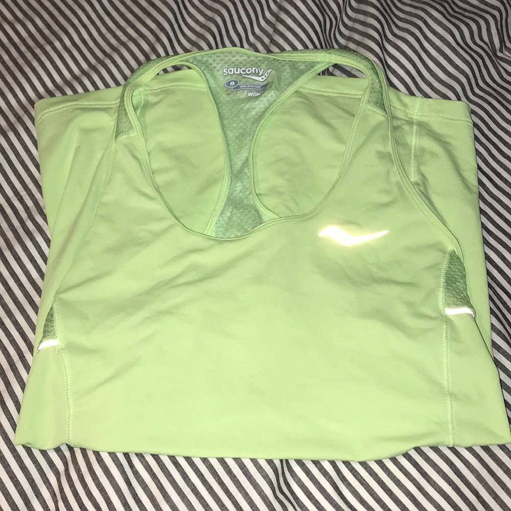 SAUCONY TANK